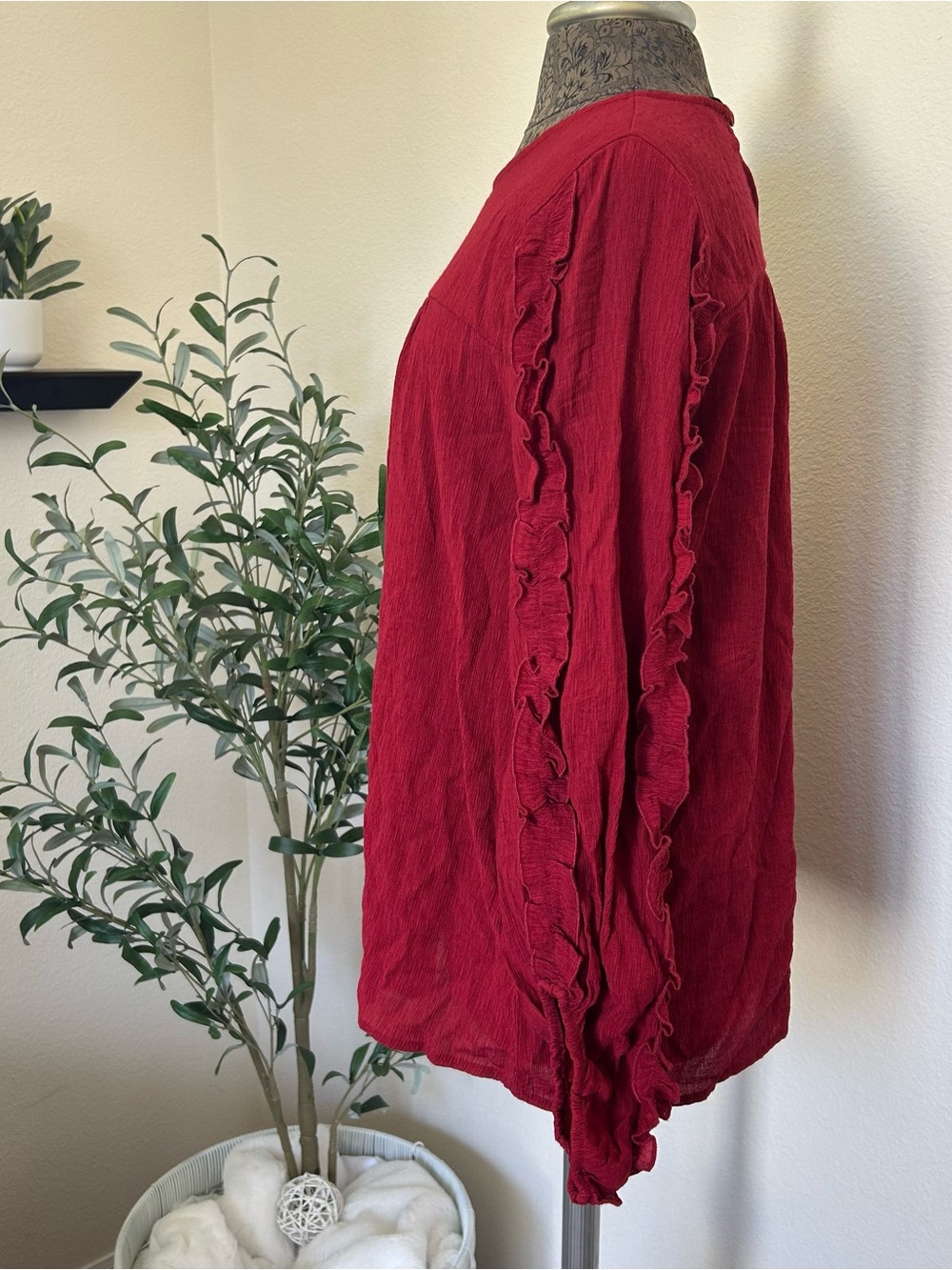Doe & Rae Red Ruffle-Trim Long Sleeve Top - Picture 2 of 8